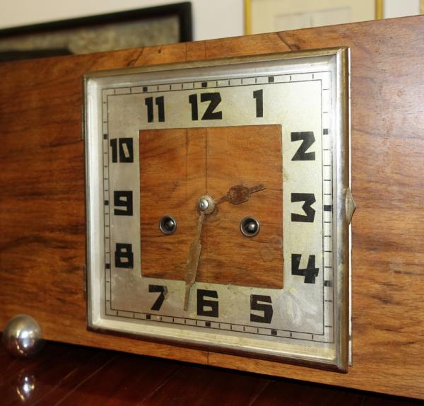 Stodola.cz - Clock