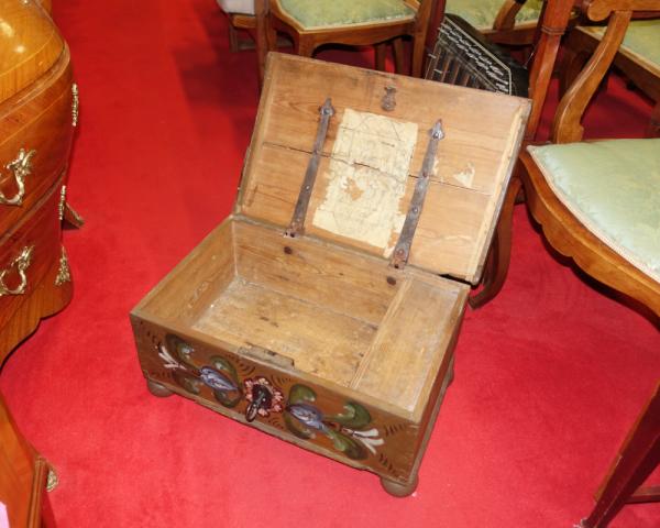 Stodola.cz - Painted chest